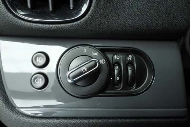 MINI Countryman (2019) thumbnail 22