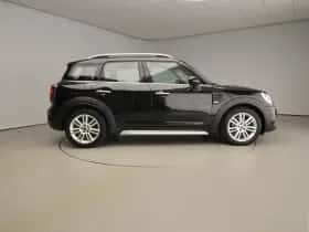 MINI Countryman (2019) thumbnail 4