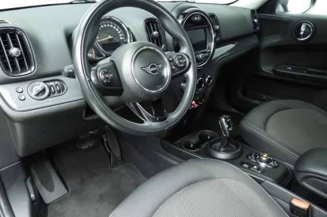MINI Countryman (2019) thumbnail 6