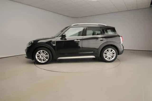 MINI Countryman (2019) thumbnail 2