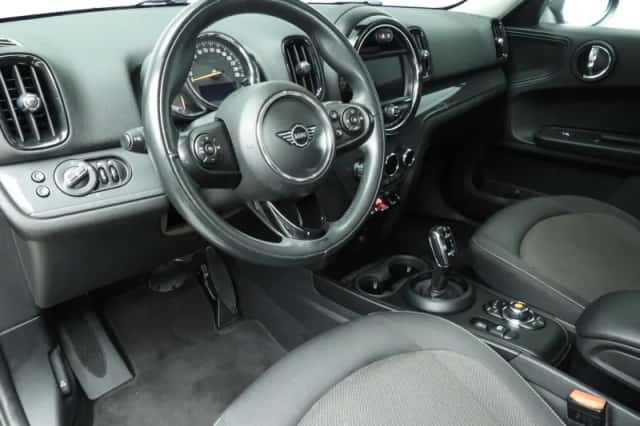 MINI Countryman (2019) thumbnail 6