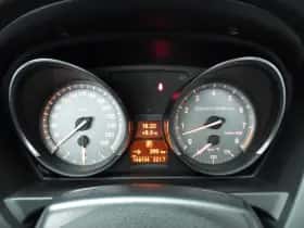 BMW Z4 (2014) thumbnail 12