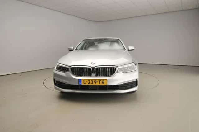 BMW 5-Serie (2017) thumbnail 5