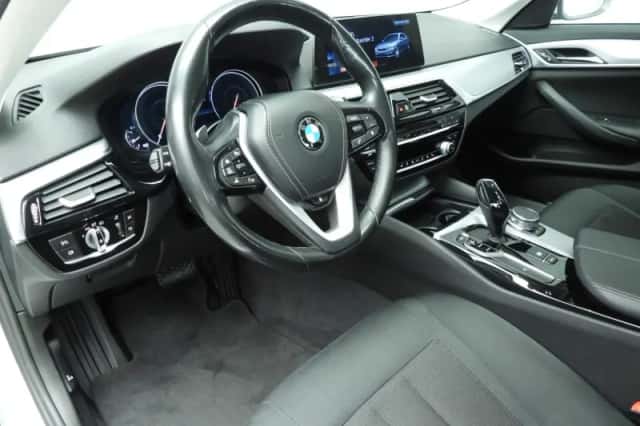 BMW 5-Serie (2017) thumbnail 6