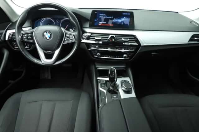 BMW 5-Serie (2017) thumbnail 10
