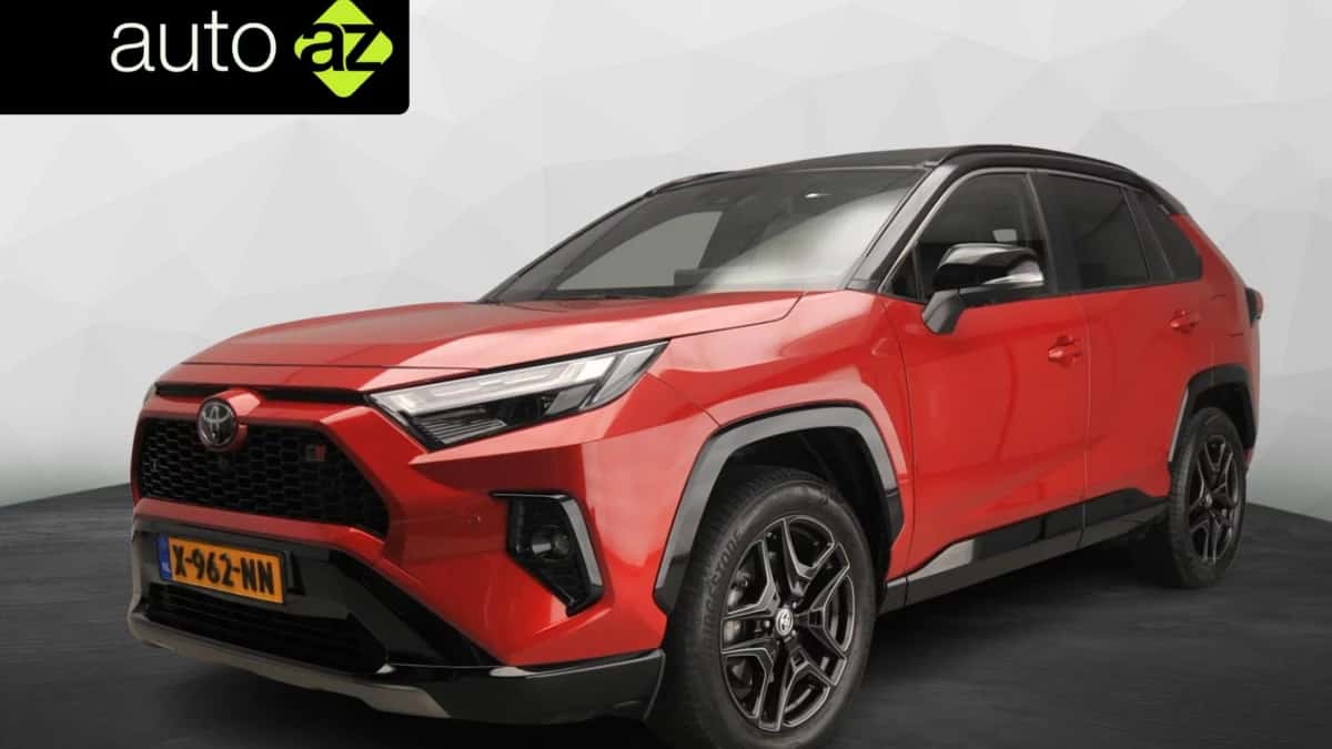 Toyota RAV4 (2024) — foto 1