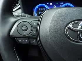 Toyota RAV4 (2024) thumbnail 13