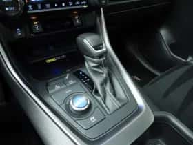 Toyota RAV4 (2024) thumbnail 16