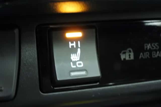 Toyota RAV4 (2024) thumbnail 33