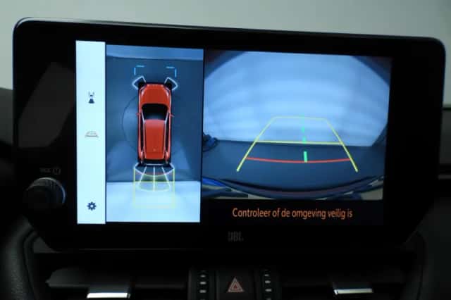 Toyota RAV4 (2024) thumbnail 38