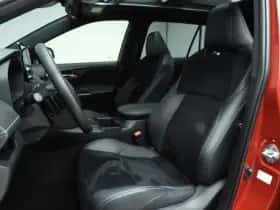 Toyota RAV4 (2024) thumbnail 7