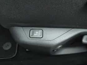 Peugeot 308 (2022) thumbnail 27