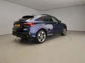 Audi Q3 (2021) thumbnail 2