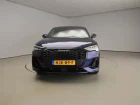 Audi Q3 (2021) thumbnail 5