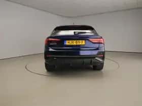 Audi Q3 (2021) thumbnail 6
