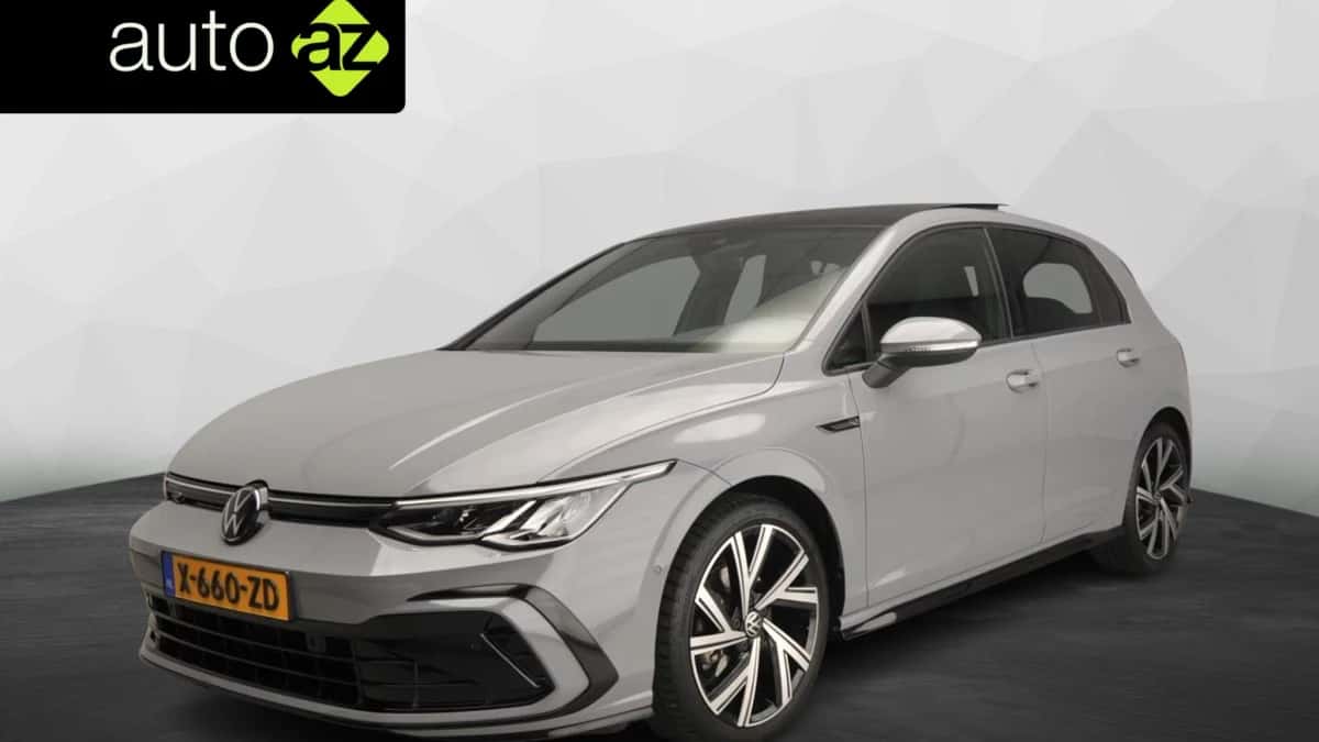 Volkswagen Golf (2024) — foto 1