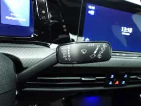 Volkswagen Golf (2024) thumbnail 15