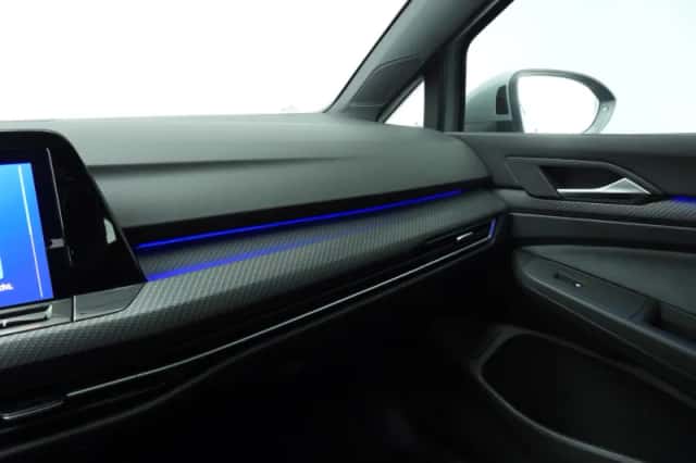 Volkswagen Golf (2024) thumbnail 20