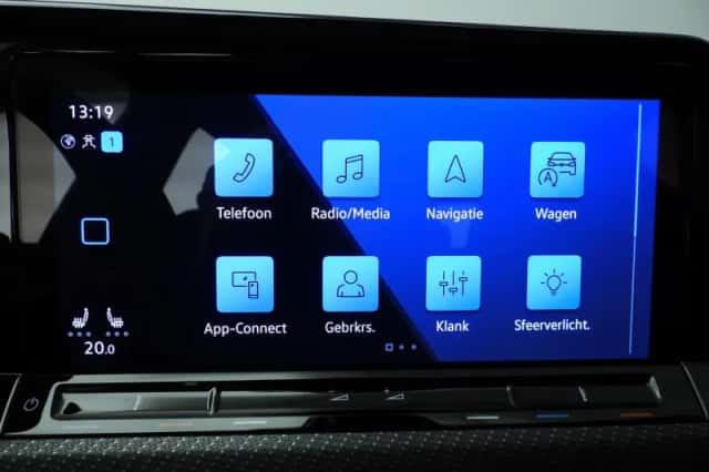 Volkswagen Golf (2024) thumbnail 21