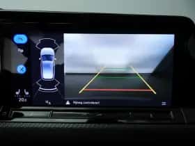 Volkswagen Golf (2024) thumbnail 25