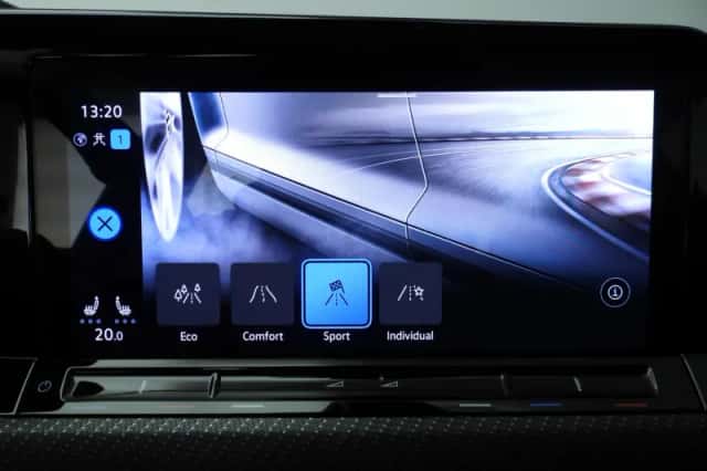 Volkswagen Golf (2024) thumbnail 26
