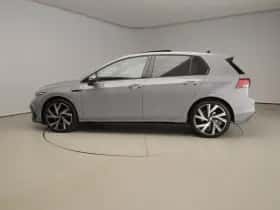 Volkswagen Golf (2024) thumbnail 4