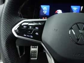 Volkswagen Golf (2024) thumbnail 38