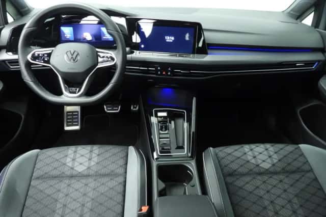 Volkswagen Golf (2024) thumbnail 7