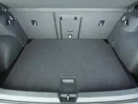 Volkswagen Golf (2024) thumbnail 10