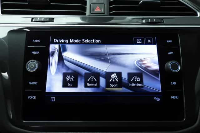 Volkswagen Tiguan (2020) thumbnail 22
