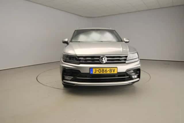 Volkswagen Tiguan (2020) thumbnail 4