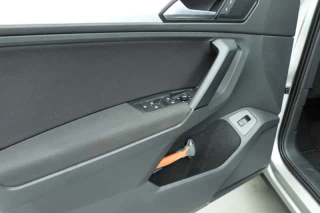 Volkswagen Tiguan (2020) thumbnail 32