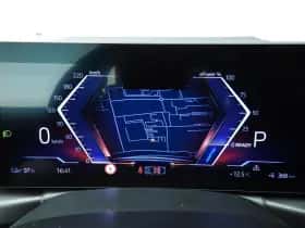 BMW i4 (2022) thumbnail 12
