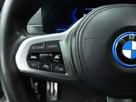 BMW i4 (2022) thumbnail 13