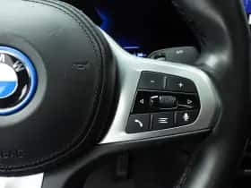 BMW i4 (2022) thumbnail 15