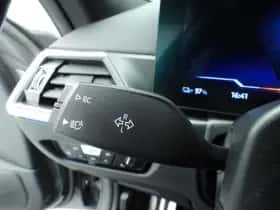 BMW i4 (2022) thumbnail 24
