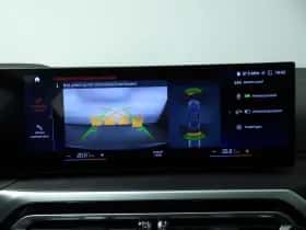 BMW i4 (2022) thumbnail 35