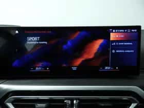 BMW i4 (2022) thumbnail 36