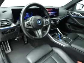 BMW i4 (2022) thumbnail 6