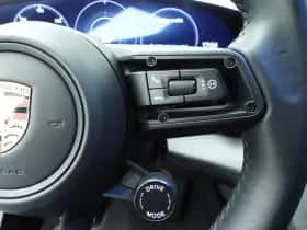 Porsche Taycan (2022) thumbnail 15