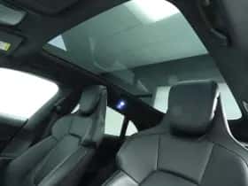 Porsche Taycan (2022) thumbnail 23