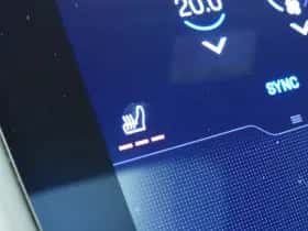 Porsche Taycan (2022) thumbnail 30