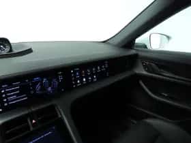 Porsche Taycan (2022) thumbnail 39