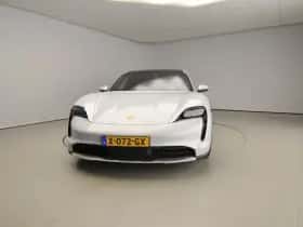 Porsche Taycan (2022) thumbnail 5