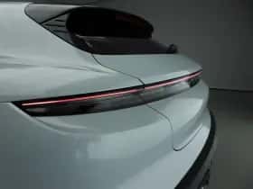 Porsche Taycan (2022) thumbnail 46