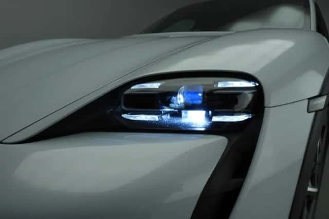 Porsche Taycan (2022) thumbnail 48