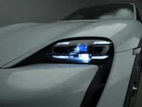 Porsche Taycan (2022) thumbnail 48