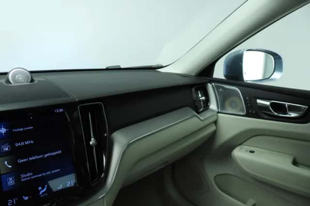 Volvo XC60 (2019) thumbnail 14