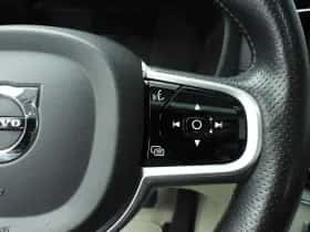 Volvo XC60 (2019) thumbnail 15