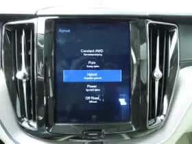 Volvo XC60 (2019) thumbnail 36
